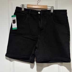 Steve Madden NWT Jean shorts